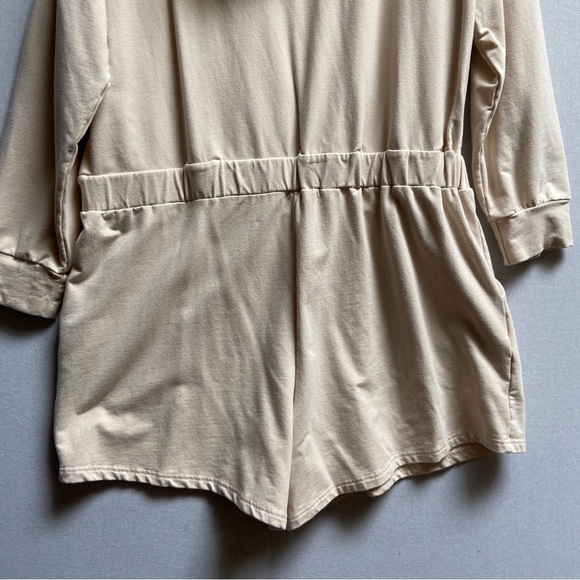 Smash and Tess Cotton Malibu Cinch Bestie Shorty Hoodie Beige Romper size XL - Picture 9 of 16